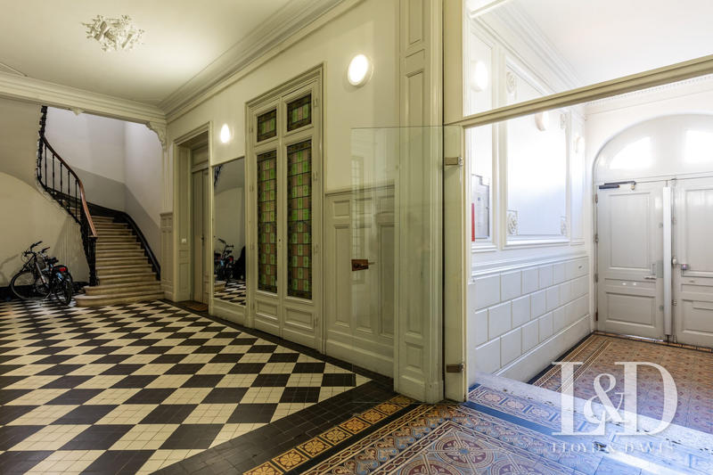 Appartement - 168 m² - 5 pièces