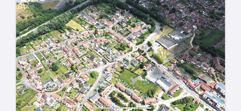 Terrain constructible - 648 m²