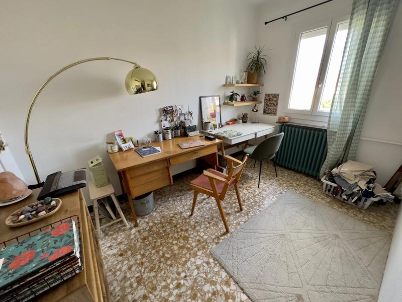 Appartement - 100 m² - 5 pièces