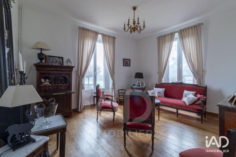 Maison - 283 m² - 12 pièces