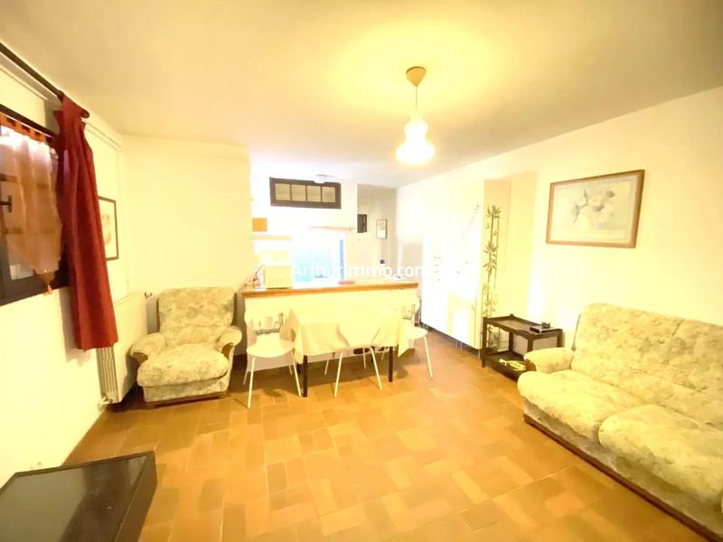 Maison - 290 m² - 12 pièces