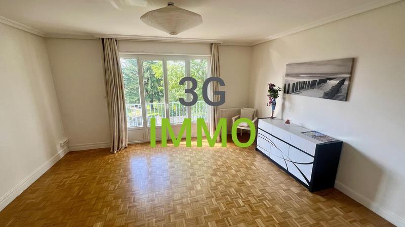 Appartement - 82 m² - 3 pièces