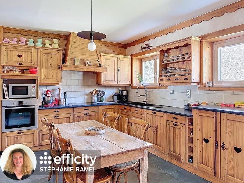 Appartement - 94 m² - 4 pièces