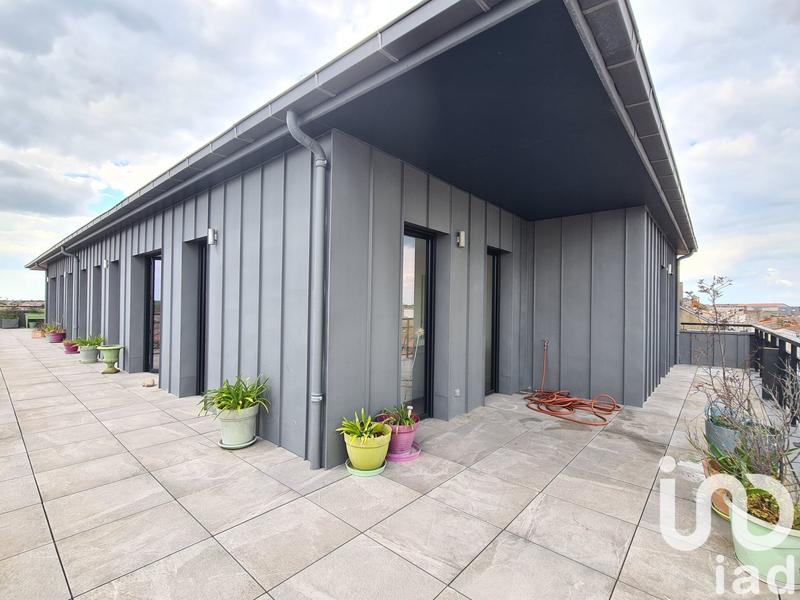 Appartement - 160 m² - 5 pièces