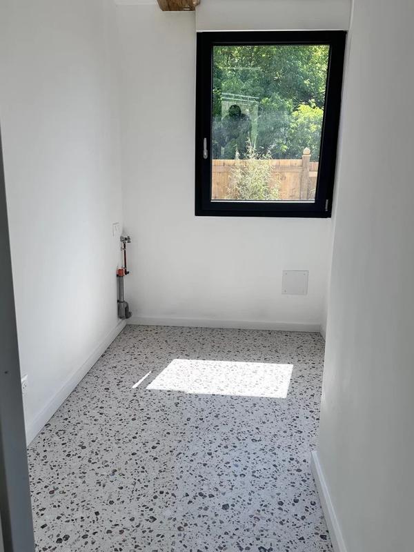 Propriété - 205 m² - 6 pièces