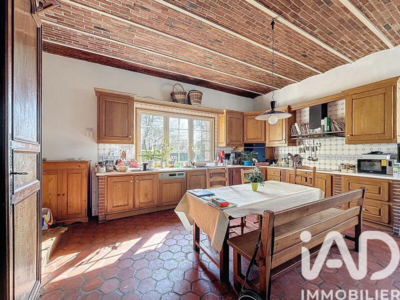 Maison - 215 m² - 7 pièces