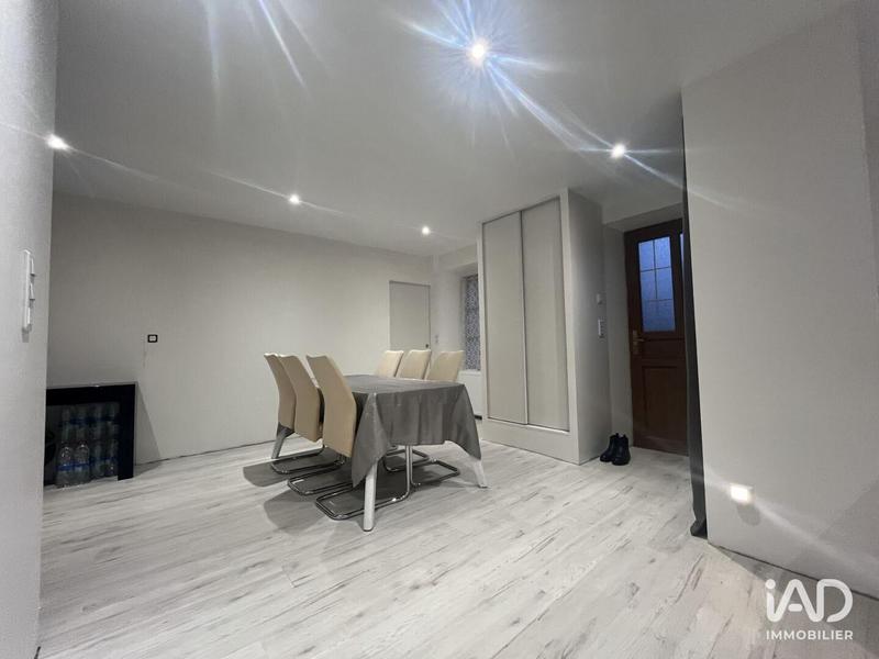 Maison - 92 m² - 5 pièces