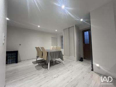 Maison - 92 m² - 5 pièces