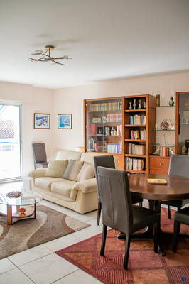 Appartement - 90 m² - 3 pièces