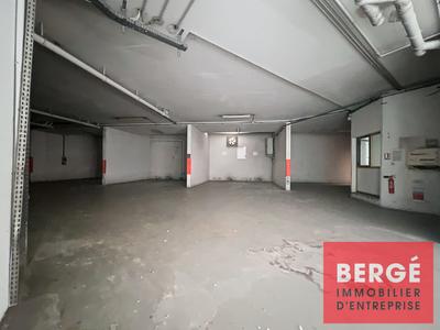 Local commercial - 759 m²