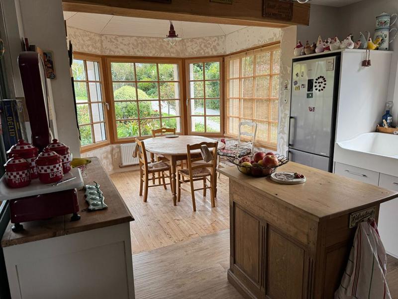 Propriété - 122 m² - 6 pièces