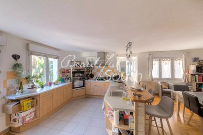 Maison de ville - 203 m² - 7 pièces