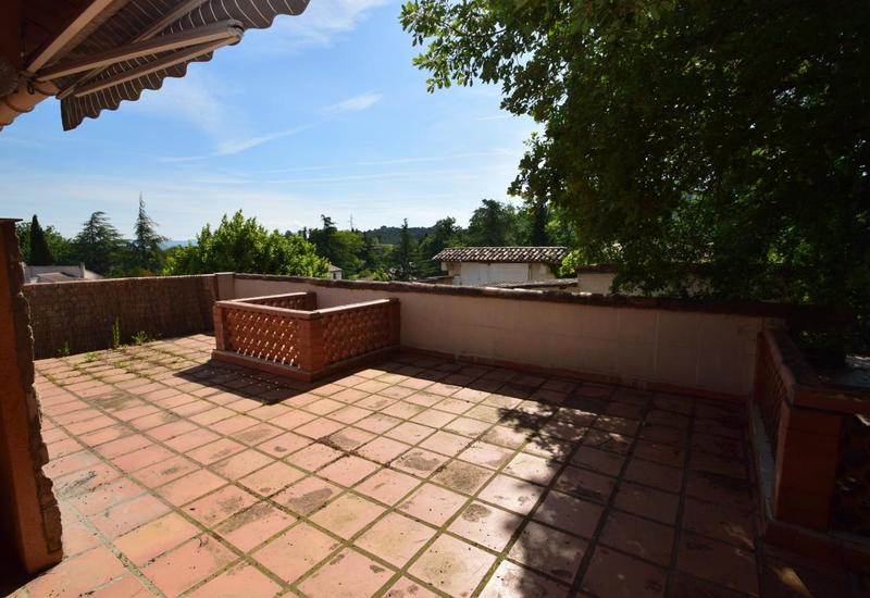 Maison - 168 m² - 9 pièces