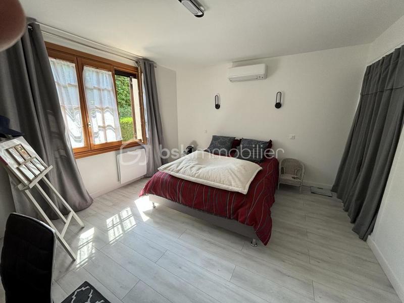 Maison traditionnelle - 110 m² - 5 pièces