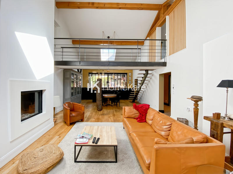 Maison - 180 m² - 5 pièces