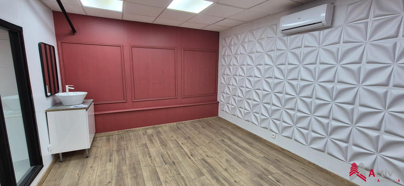 Local commercial - 117 m²