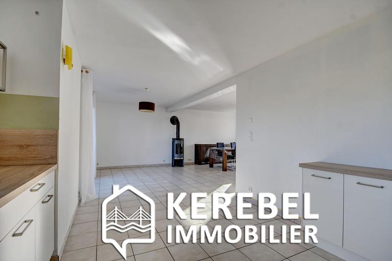 Maison - 99 m² - 5 pièces