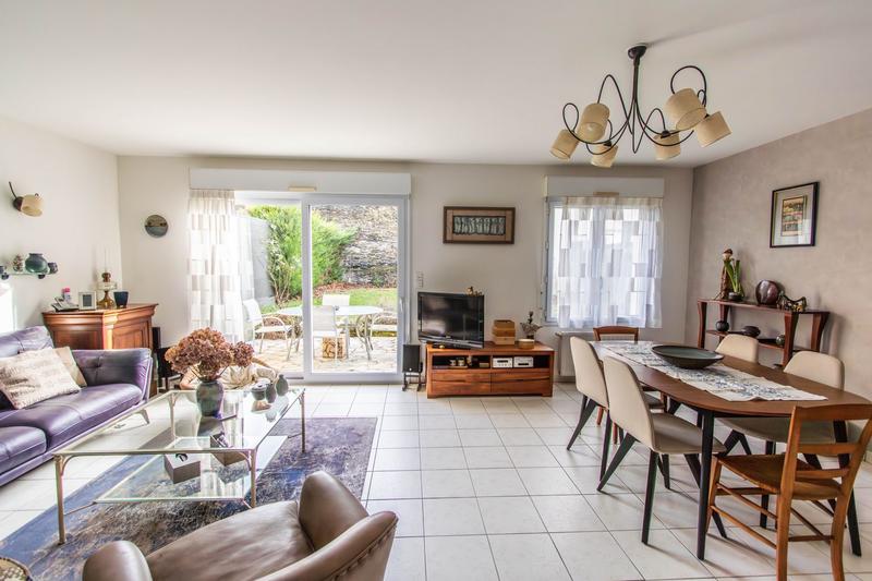 Maison traditionnelle - 104 m² - 5 pièces