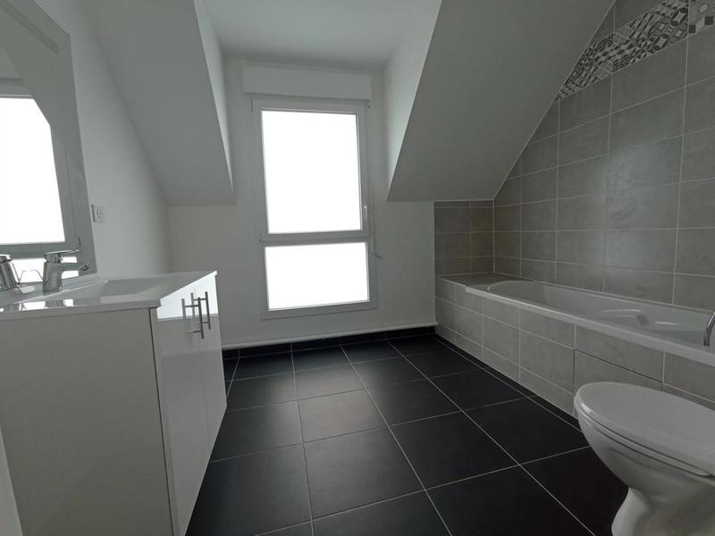 Appartement - 90 m² - 4 pièces