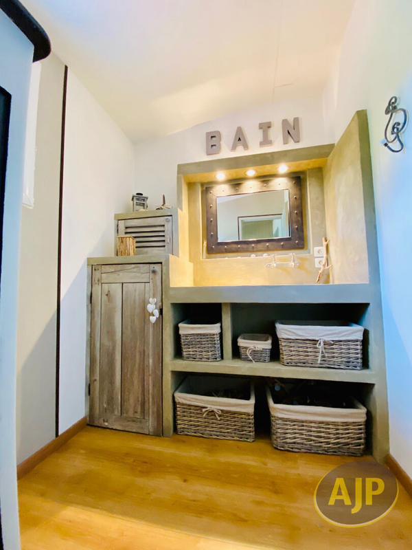 Maison - 178 m² - 5 pièces