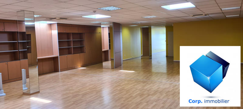 Bureau - 220 m²