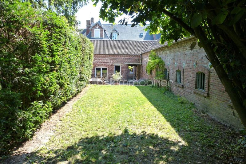 Maison bourgeoise - 260 m² - 9 pièces