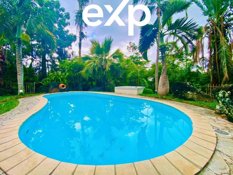 Villa - 245 m² - 7 pièces