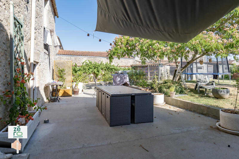 Maison - 208 m² - 8 pièces