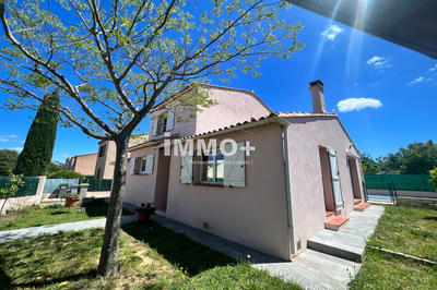 Maison - 95 m² - 4 pièces