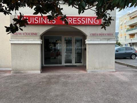 Local commercial - 85 m²