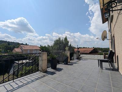 Maison - 100 m² - 5 pièces