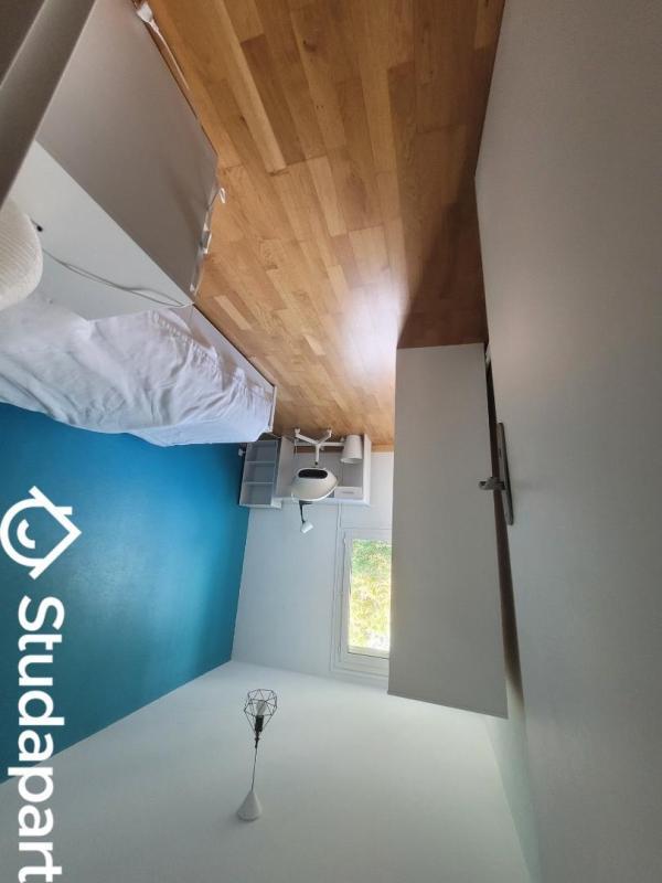 Chambre - 9 m² - 1 pièce