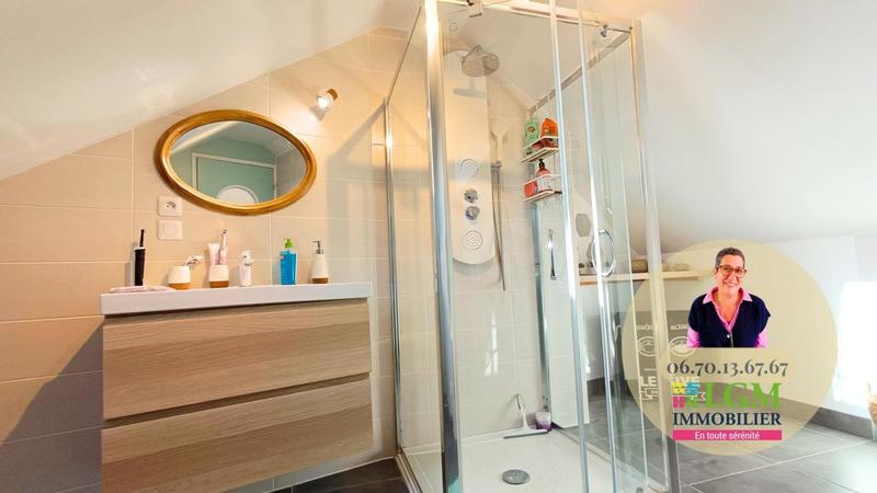 Maison - 201 m² - 6 pièces