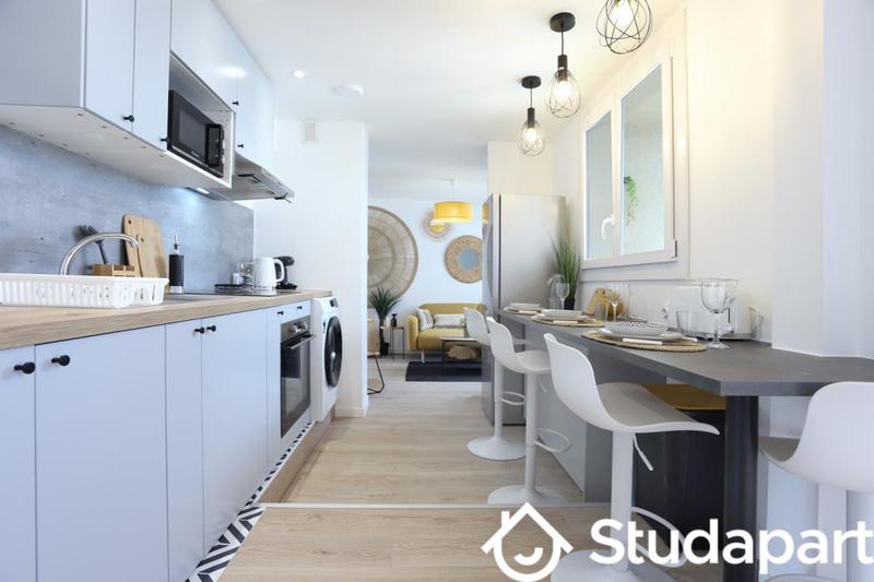 Chambre - 12 m² - 1 pièce