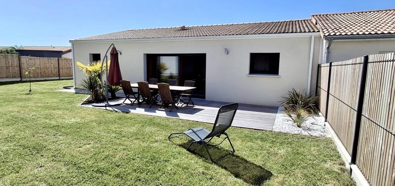 Maison - 90 m² - 4 pièces