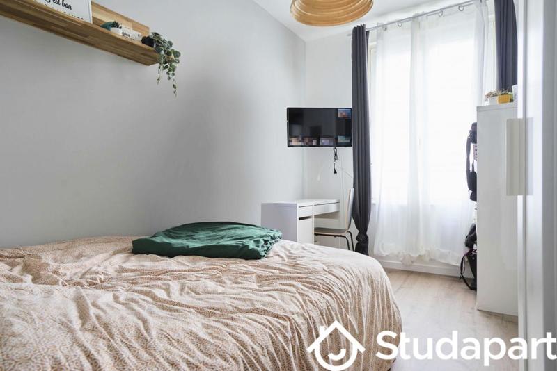 Chambre - 11 m² - 1 pièce