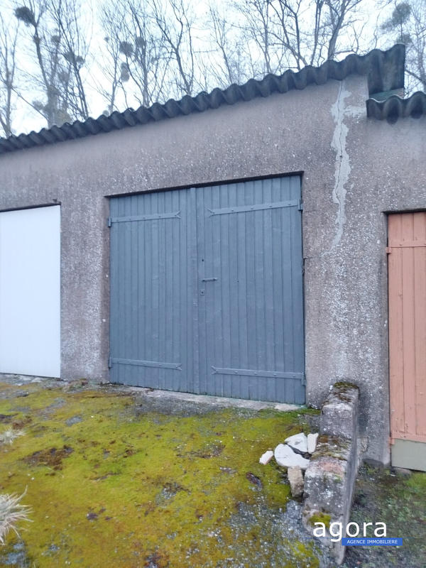 Parking / Garage - 12 m²