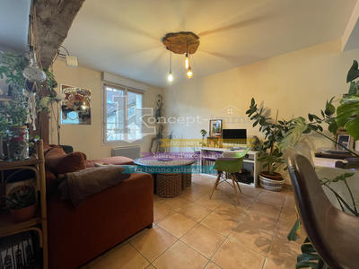 Appartement - 74 m² - 5 pièces