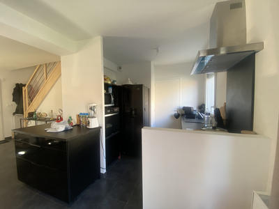 Maison - 75 m² - 5 pièces