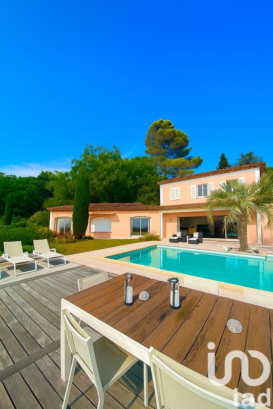 Maison de maîtres - 320 m² - 10 pièces