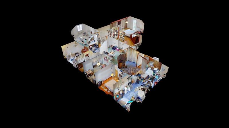 Maison - 218 m² - 9 pièces