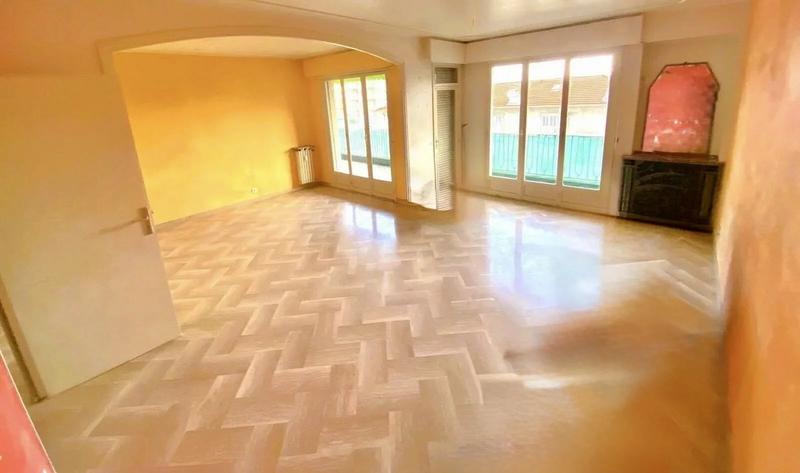 Appartement - 83 m² - 4 pièces