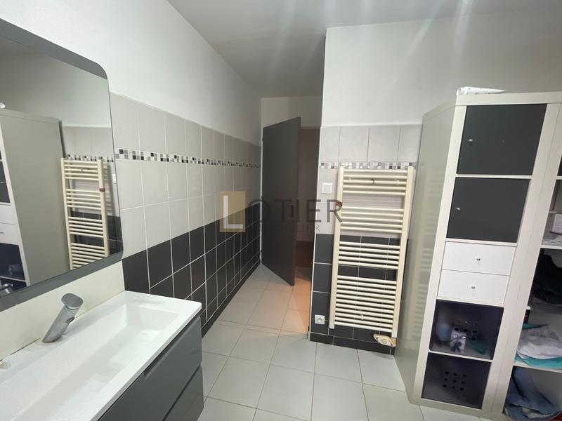 Maison - 160 m² - 5 pièces