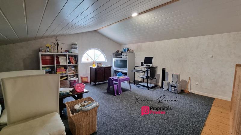 Maison - 185 m² - 8 pièces