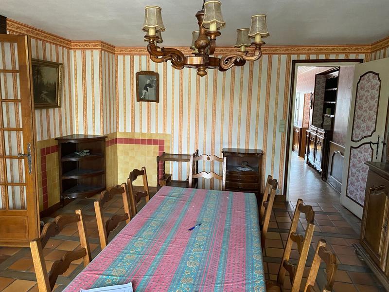 Maison - 450 m² - 20 pièces