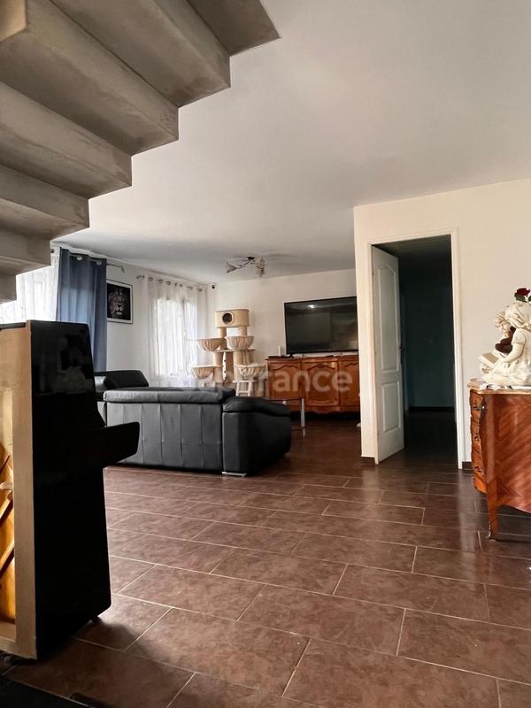 Maison - 150 m² - 6 pièces