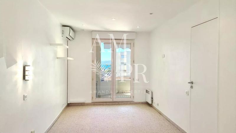 Appartement - 79 m² - 4 pièces