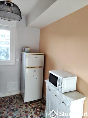 Chambre - 9 m² - 1 pièce