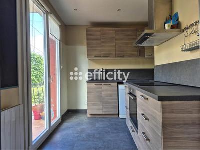 Maison - 86 m² - 5 pièces