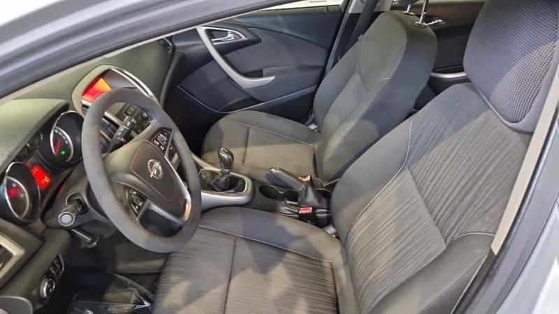 Opel Astra 1.7 Cdti 110 Ch Fap Enjoy